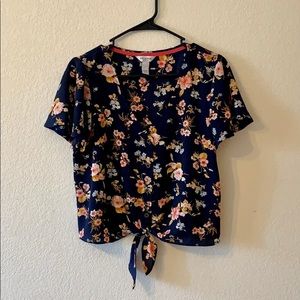 Arizona Button Top